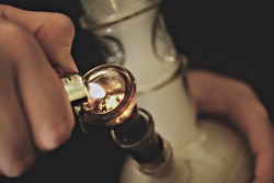 Sharing-bongs-has-been-demonstrated-to-increase-risk-of-transmission-of-tuberculosis--SmokersHighlife-250x167