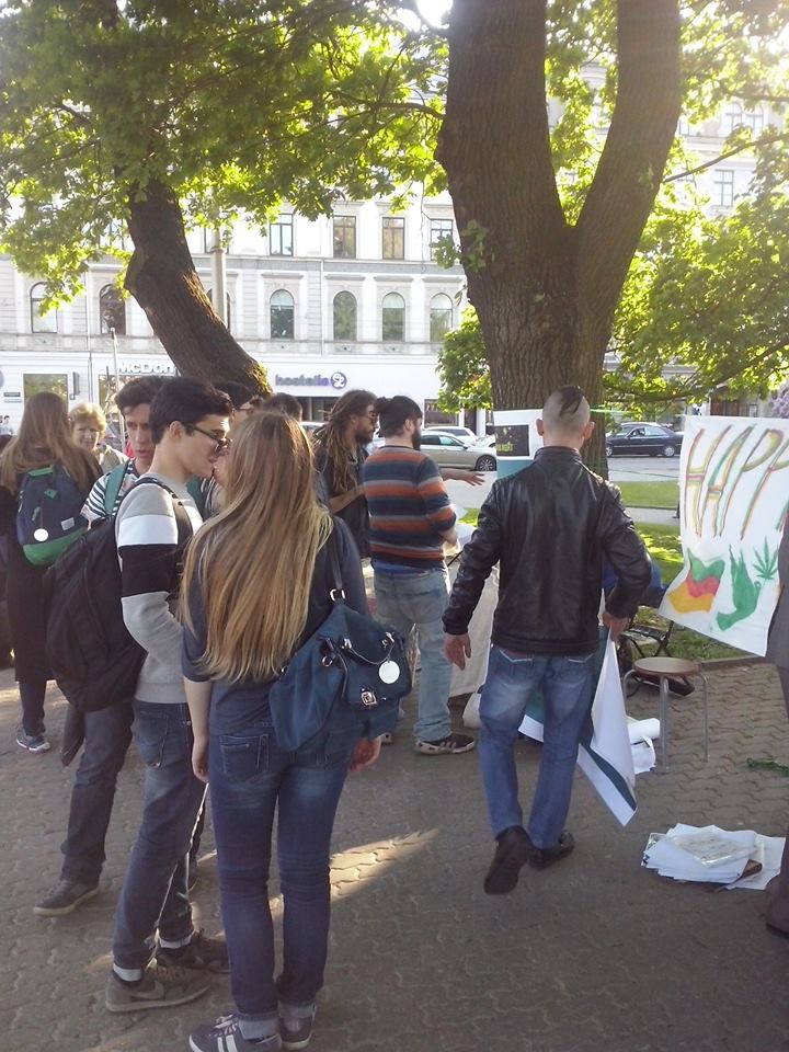 latviya ligalajz ulichnaya akciya 2