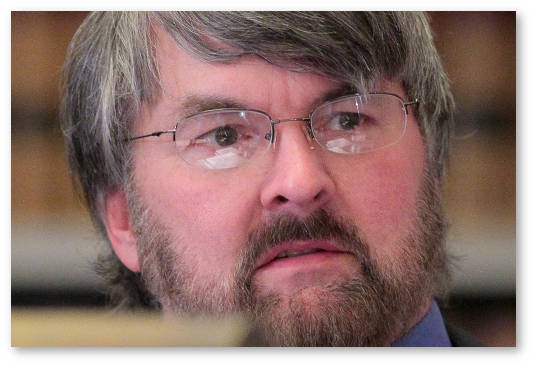 deputat predlozhil legalizovat konoplyu