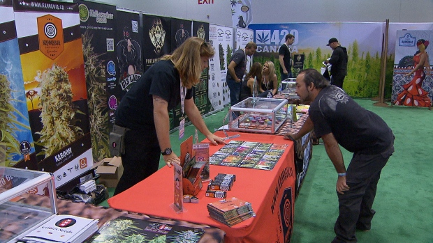 vankuver kanada vystavka marihuana konoplya 2