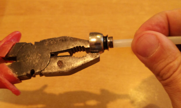 Самодельный бонг. Соединяем чашечку и шлиф