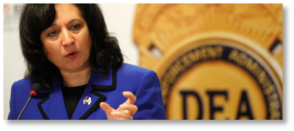 n-MICHELE-LEONHART-large570