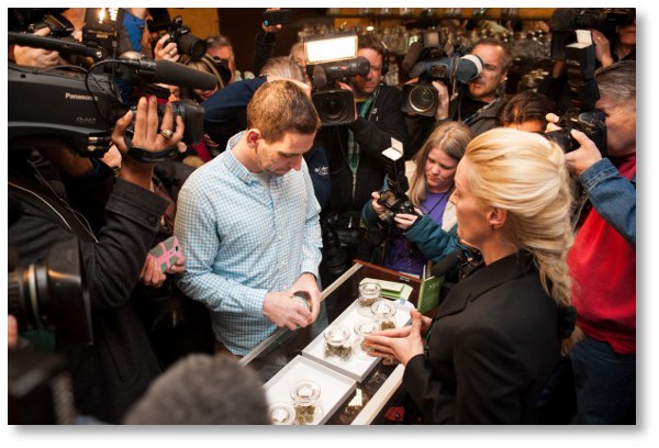 the-first-buyer-of-legal-marijuana-in-colorado
