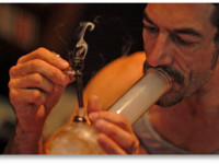 Марихуана может останавливать распространение ВИЧ