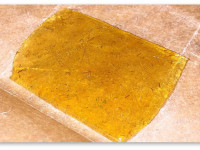 Видео: Щипцы для завивки волос + вощеная бумага = убойный экстракт марихуаны