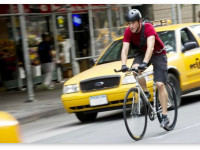 Успеть за 20 минут: Как организована служба доставки травы в Нью-Йорке